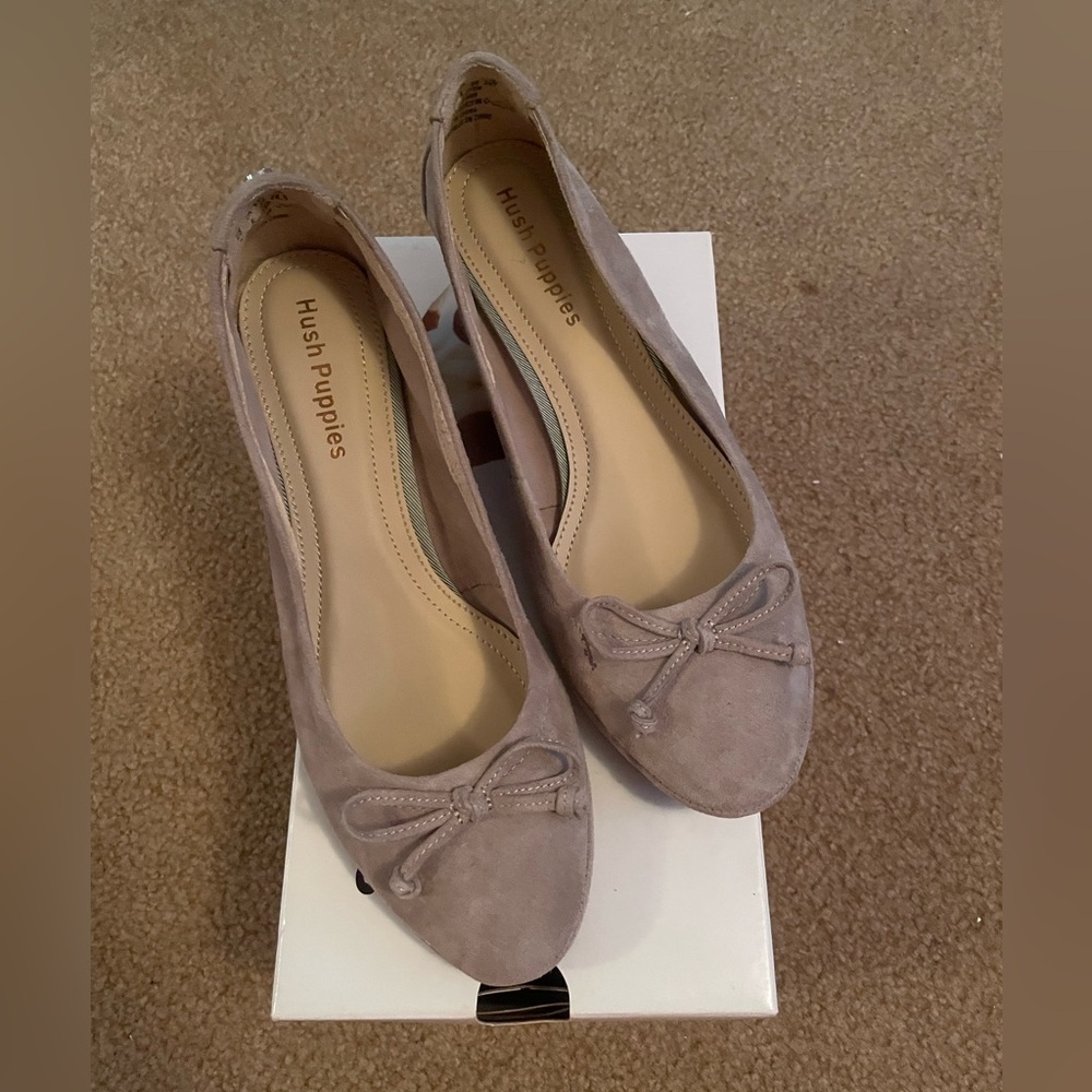 Hush puppies suede taupe pumps size 7